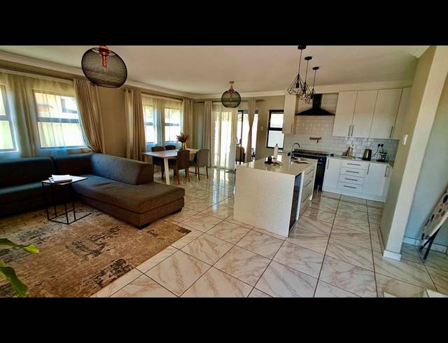 3 BEDROOM PROPERTY TO RENT IN WILLOW PARK MANOR